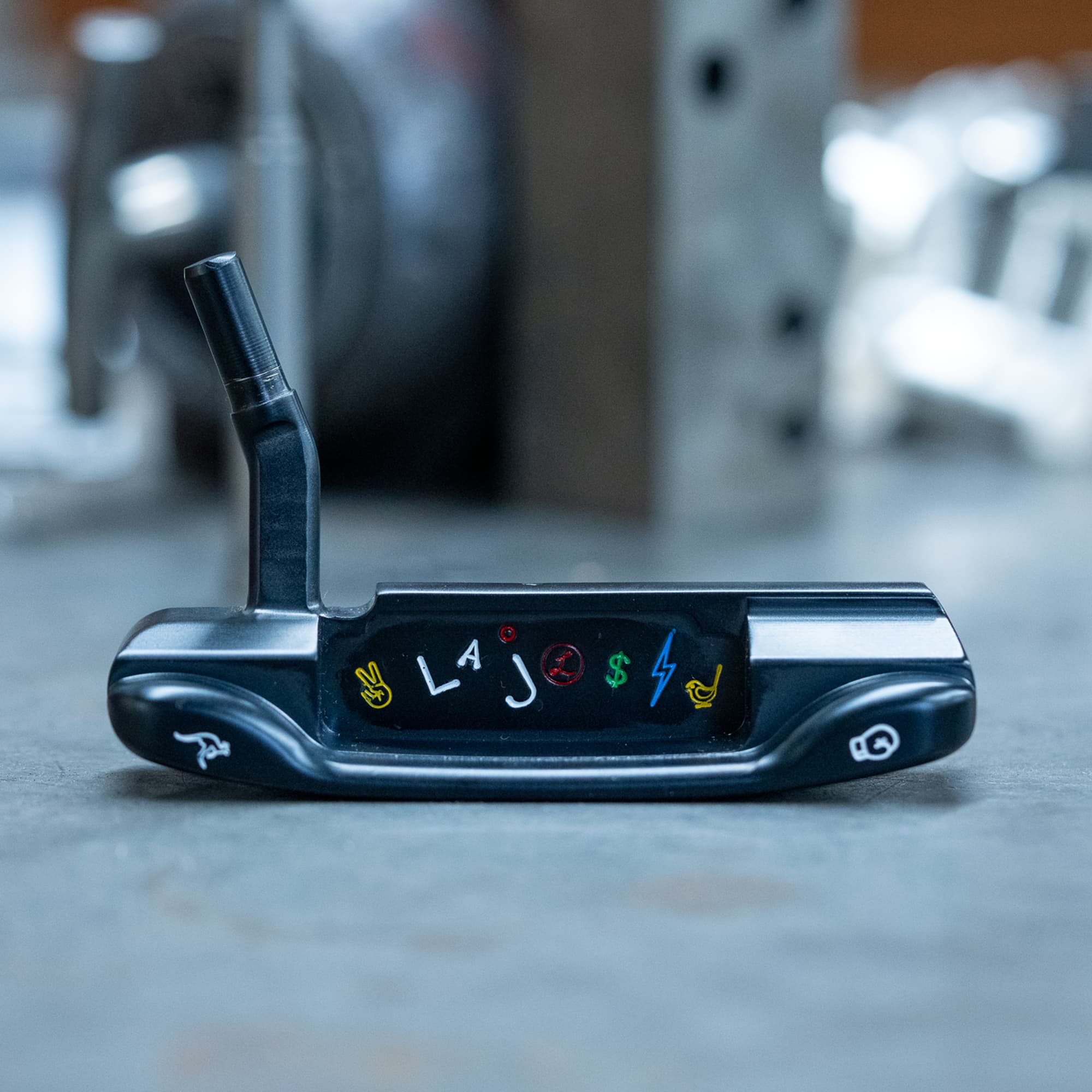 DD201 Flow Neck - Vapor Black - Peace Birdie